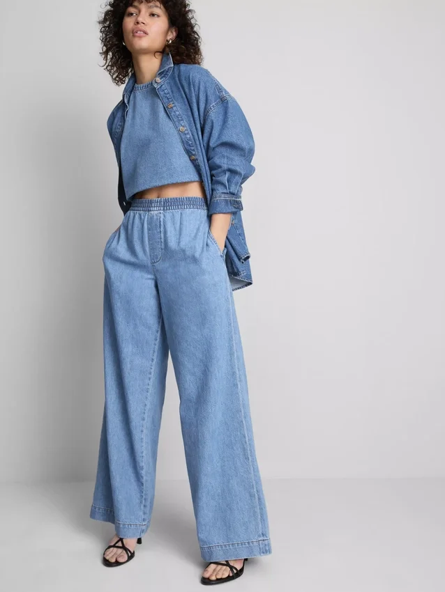 Széles szárú pamut denim edzőnadrág