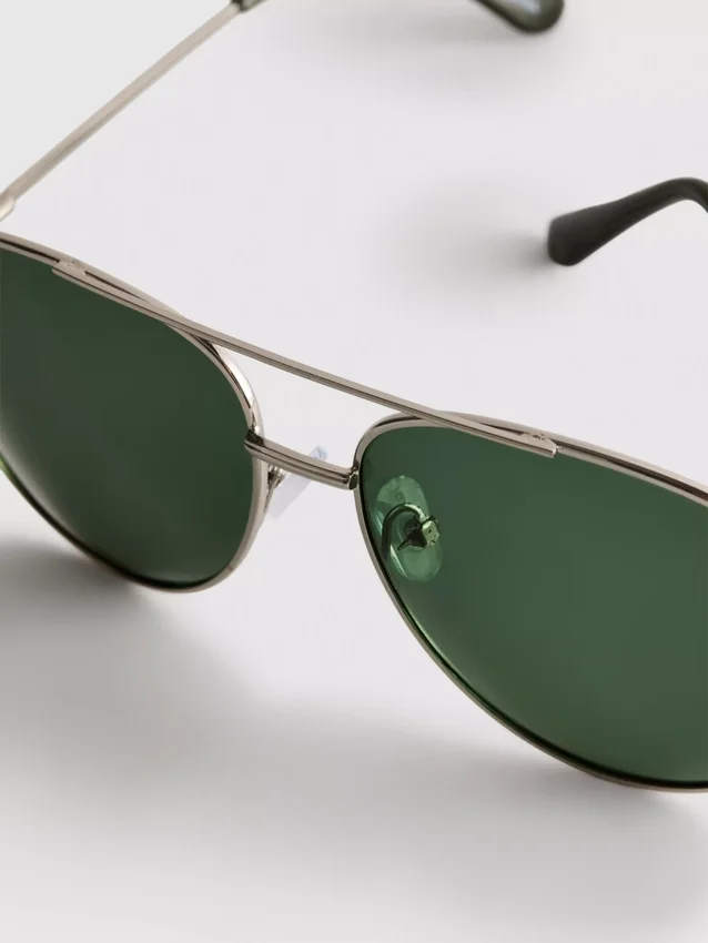 Színezett pilóta napszemüveg