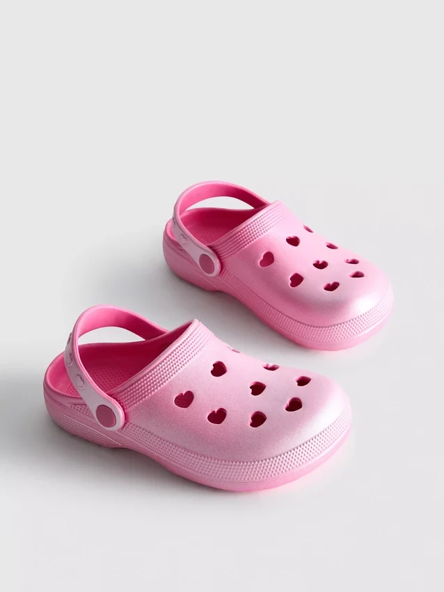 Szív alakú papucs