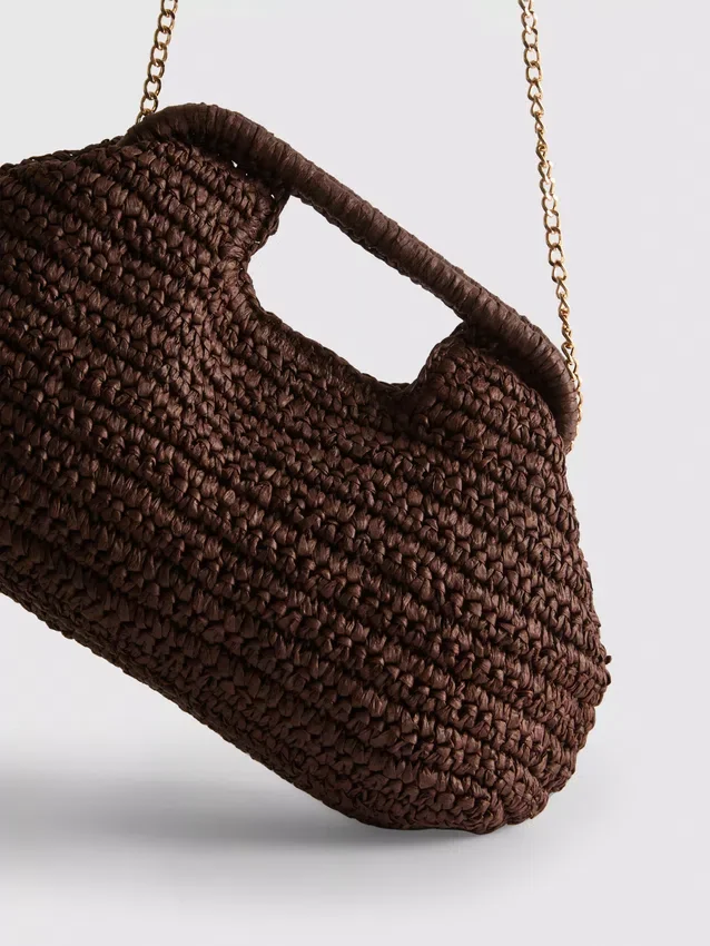 Szövött clutch táska