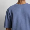 Texturált, téglalap alakú póló