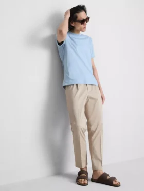 The Edit karcsúsított szabású pamut póló