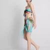 Trópusi mintás rojtos sarong