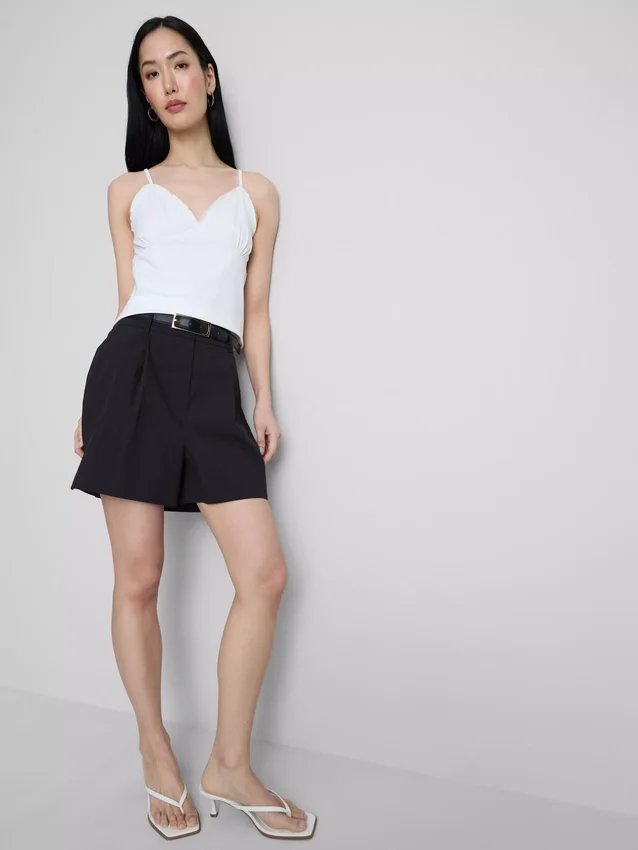 V-nyakú babydoll top