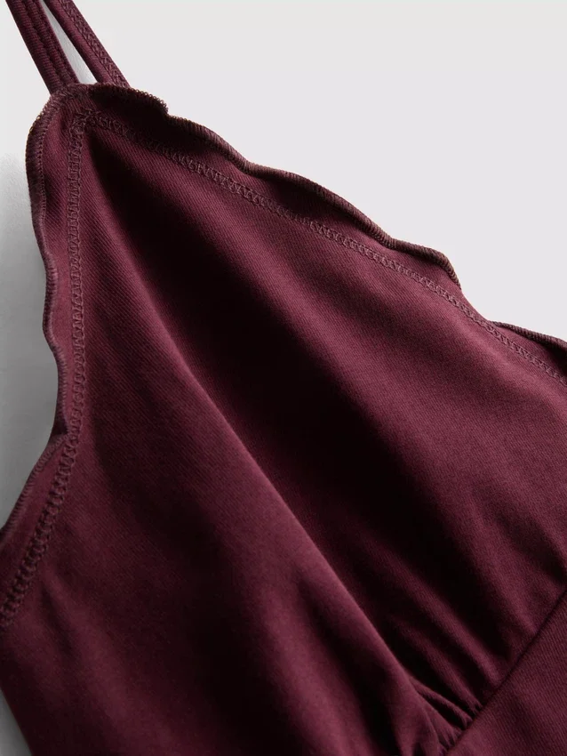 V-nyakú babydoll top