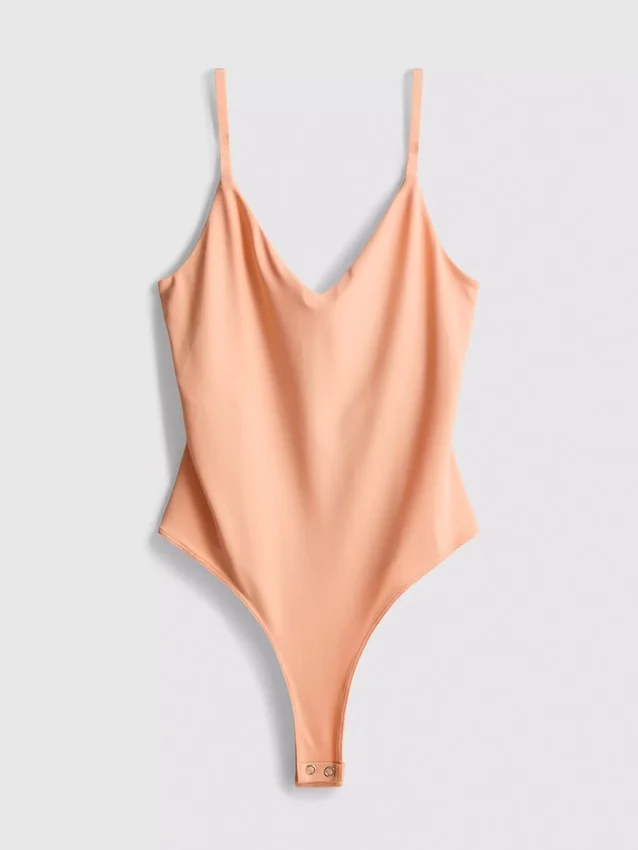 V-nyakú, pántos body
