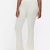 Vajas puhaságú, tágas szárú leggings