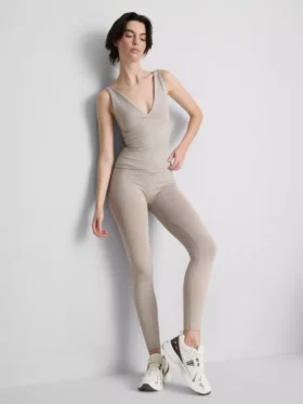 Varratmentes, V-nyakú top