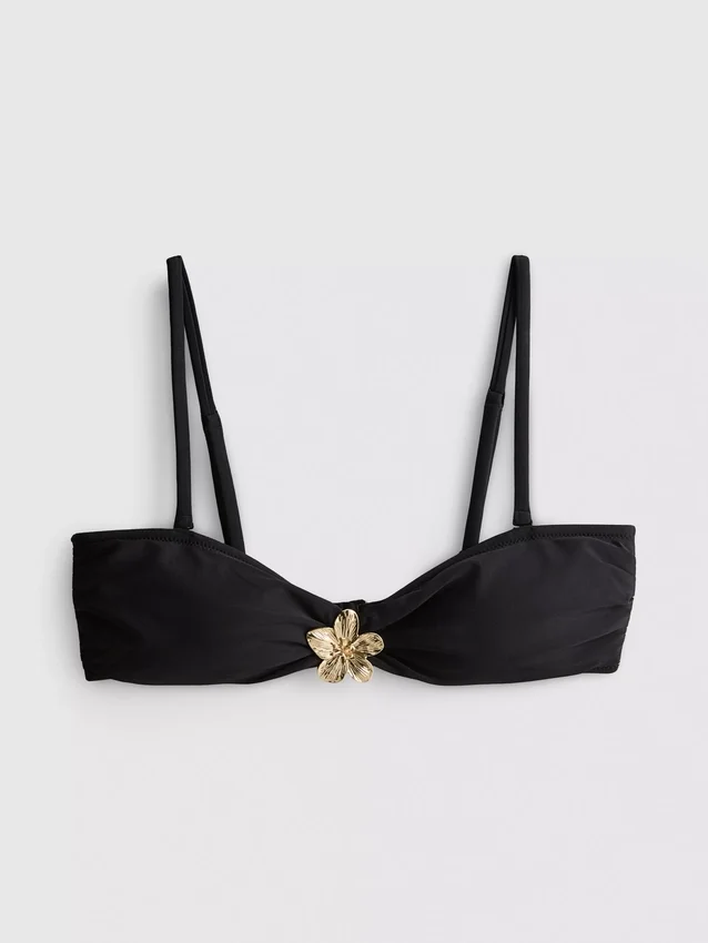 Virágmintás, mély dekoltázsú bikini felső