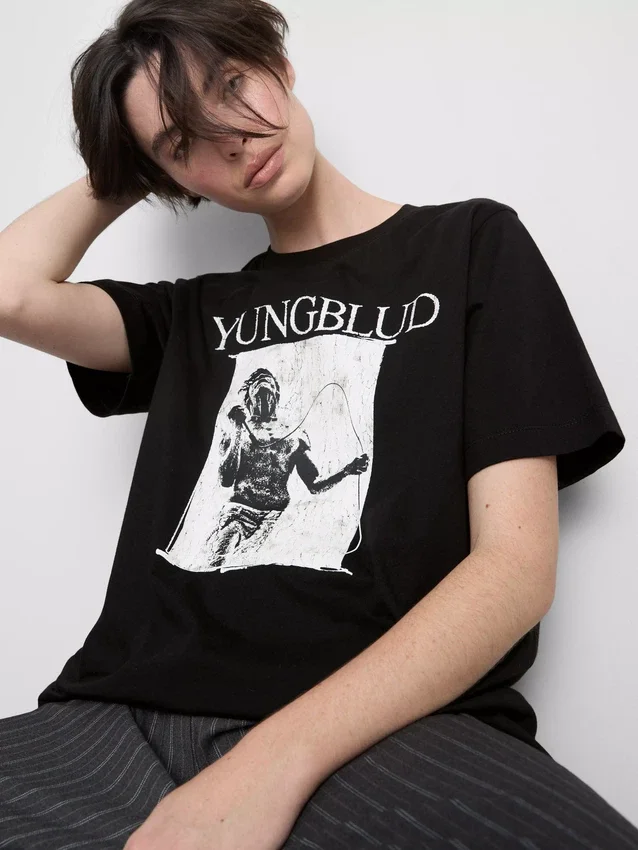 Yungblud rövid ujjú grafikás póló